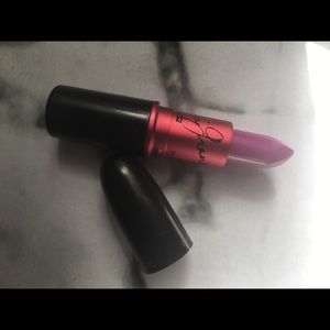 MAC ARIANA GRANDE LIP STICK!!💕✨